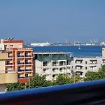 Donel * Durrës